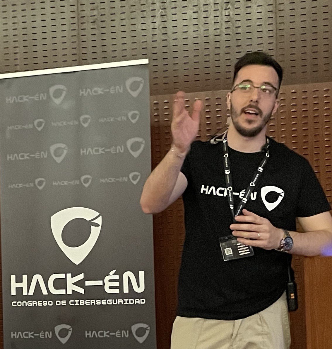 Antonio Cortés aka @hackychucky
